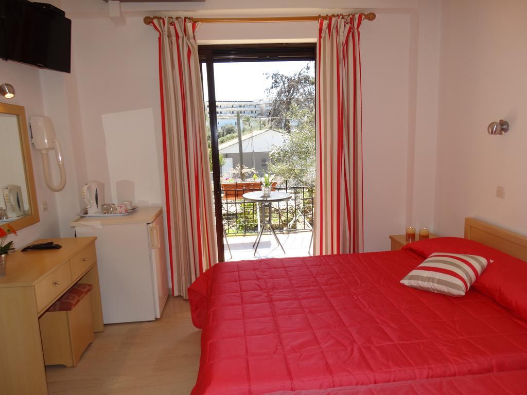 Dassia Beach Pension ห้อง รูปภาพ